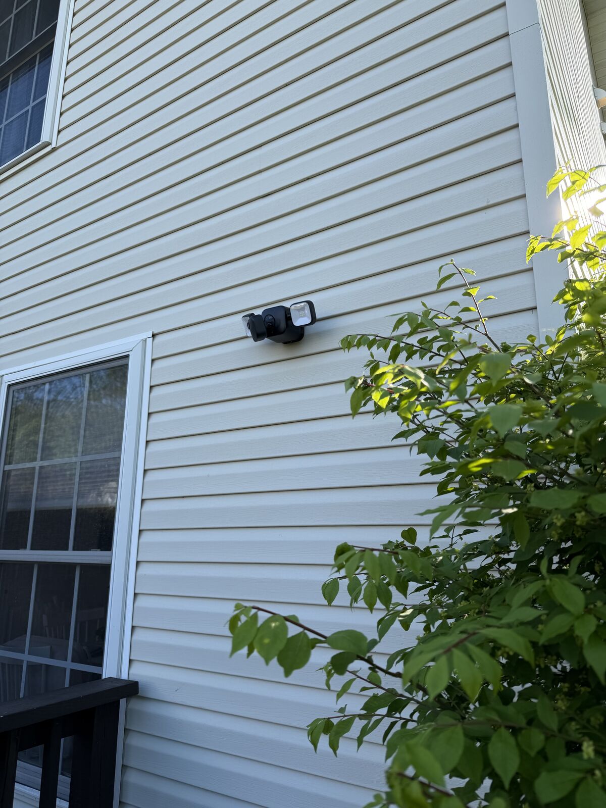 Blink floodlight — window side